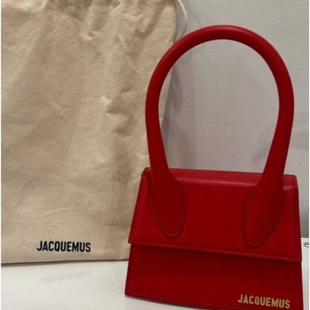 Selling limited edition authentic Jacquemus purse